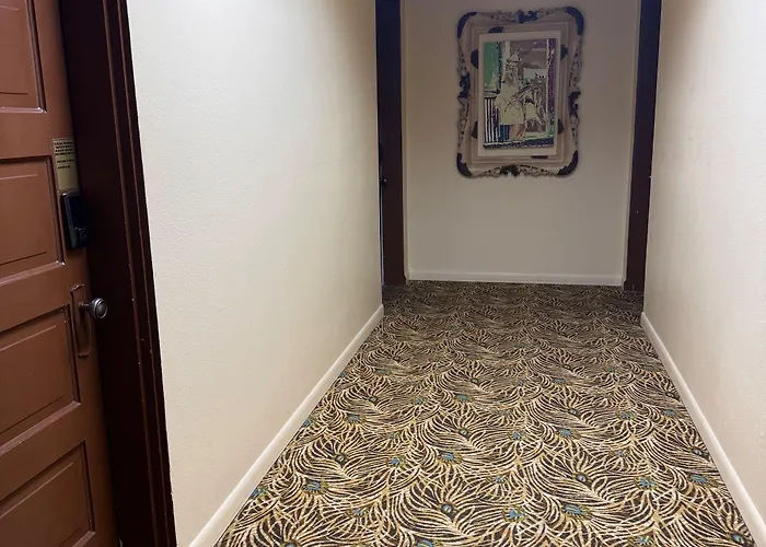 Labonte Hotel Douglas