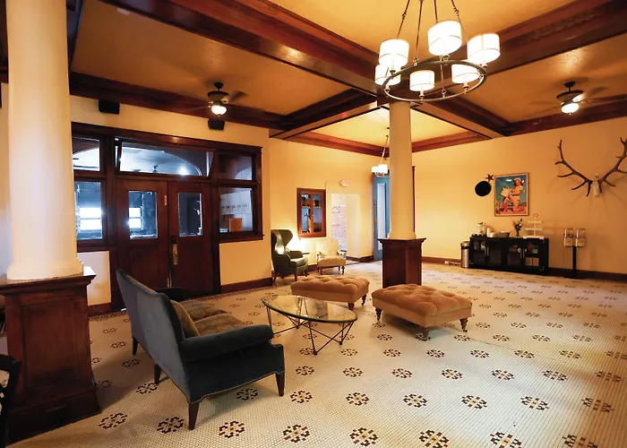 Labonte Hotel