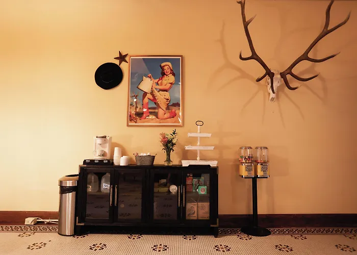 Labonte Hotel Douglas